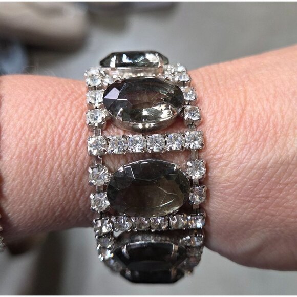Vintage Smoke and Ice Crystal Rhinestone Bracelet & Earrings Set Oval - Picture 3 of 16